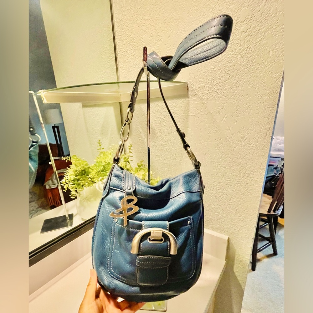 B. Makowsky Leathers Crossbody Bag